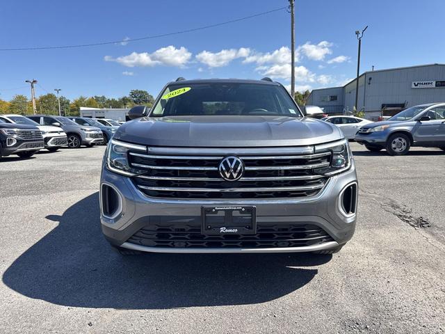 Photo of 2024 Platinum Gray Metallic Volkswagen Atlas