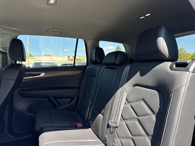Photo of 2024 Platinum Gray Metallic Volkswagen Atlas