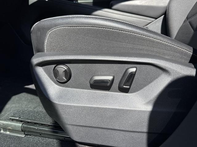 Photo of 2024 Platinum Gray Metallic Volkswagen Atlas