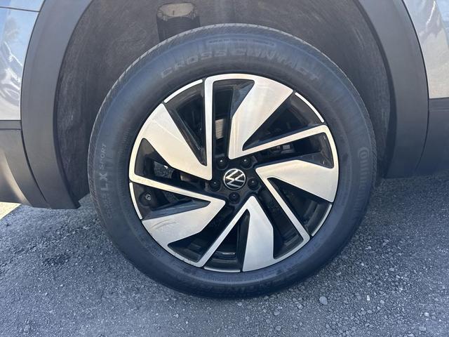 Photo of 2024 Platinum Gray Metallic Volkswagen Atlas