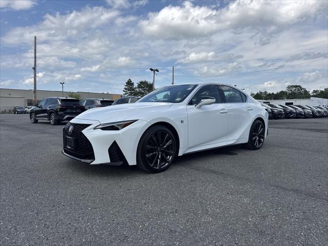 Photo of 2024 White Lexus IS 350
