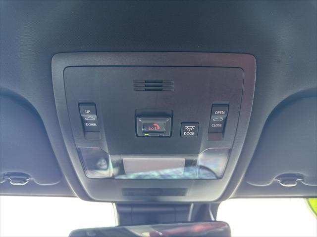 Photo of 2024 White Lexus IS 350