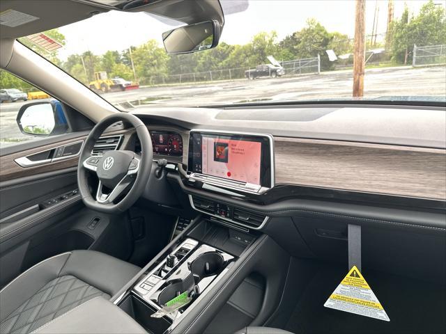 Photo of 2025 Mountain  Lake Blue Volkswagen Atlas