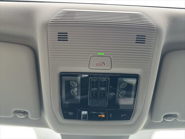 Photo of 2025 Mountain  Lake Blue Volkswagen Atlas