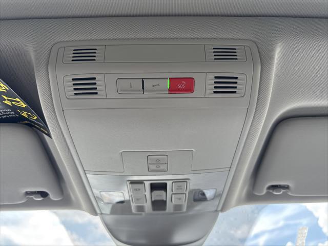 Photo of 2025 Platinum Gray Metallic Volkswagen Taos