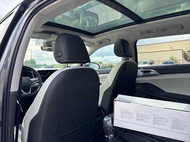 Photo of 2025 Platinum Gray Metallic Volkswagen Taos
