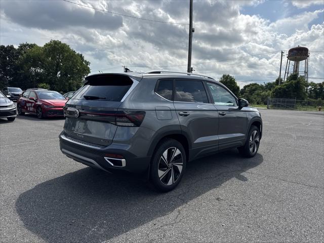 Photo of 2025 Platinum Gray Metallic Volkswagen Taos