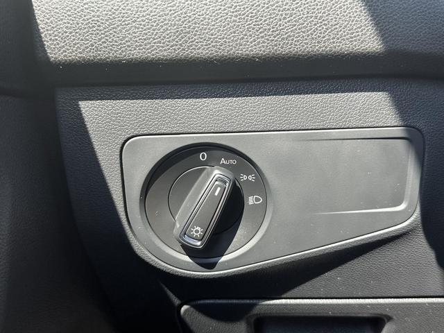 Photo of 2023 Platinum Gray Metallic Volkswagen Tiguan