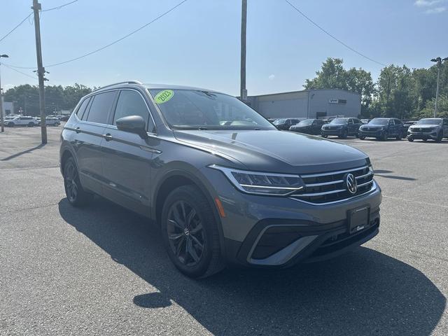 Photo of 2023 Platinum Gray Metallic Volkswagen Tiguan