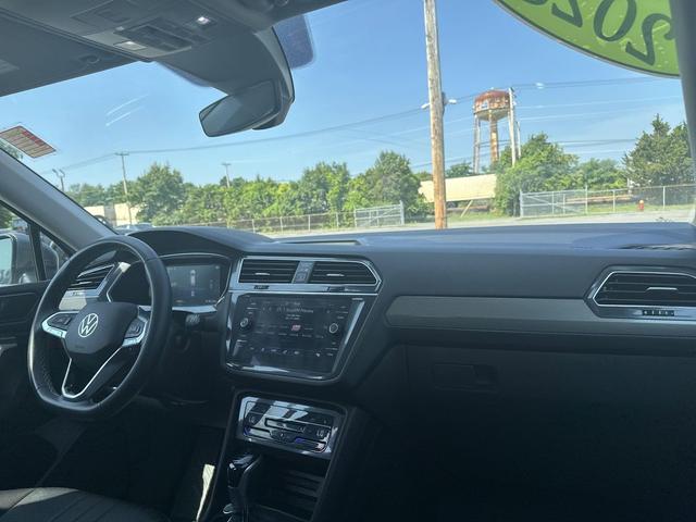 Photo of 2023 Platinum Gray Metallic Volkswagen Tiguan
