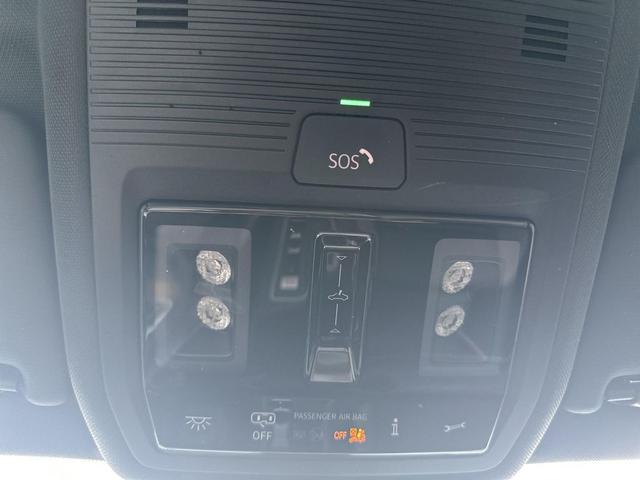 Photo of 2022 Oryx White Pearl Volkswagen Golf GTI