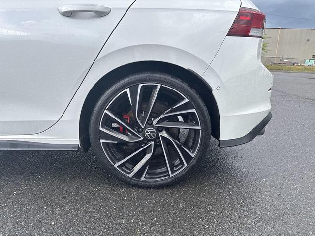 Photo of 2022 Oryx White Pearl Volkswagen Golf GTI