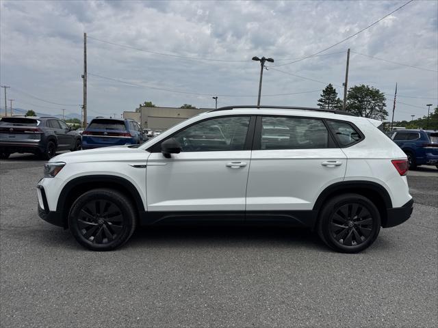 Photo of 2022 Pure White Volkswagen Taos
