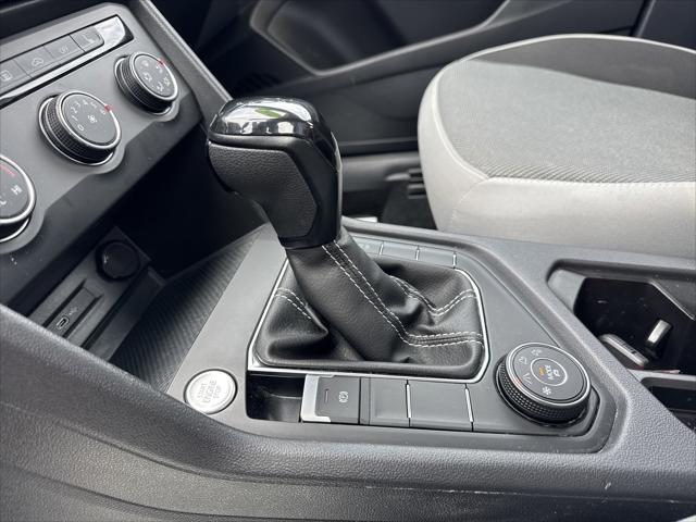 Photo of 2022 Pure White Volkswagen Taos