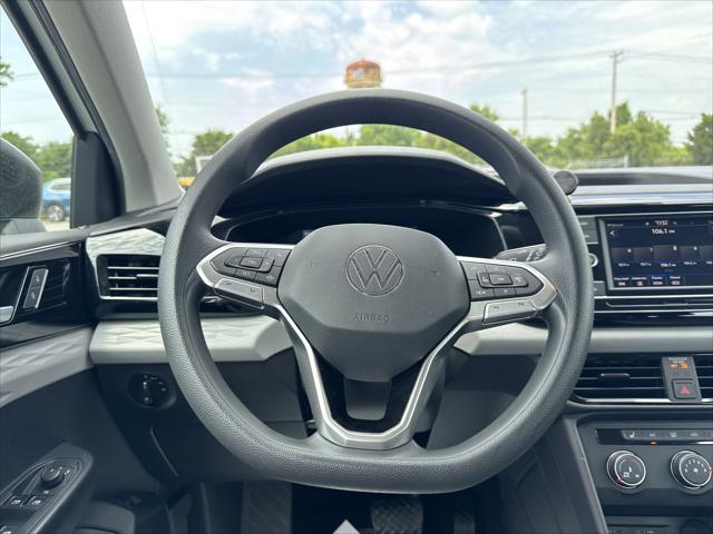 Photo of 2022 Pure White Volkswagen Taos
