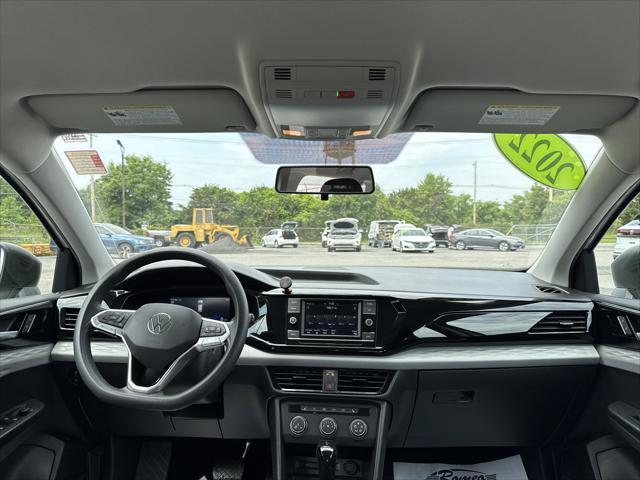 Photo of 2022 Pure White Volkswagen Taos