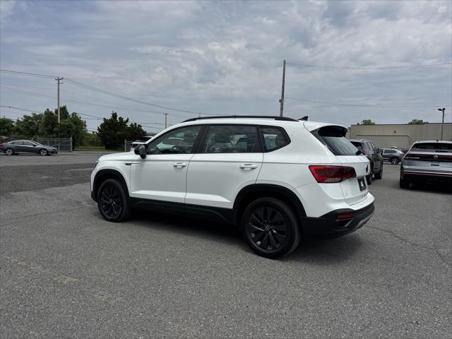 Photo of 2022 Pure White Volkswagen Taos