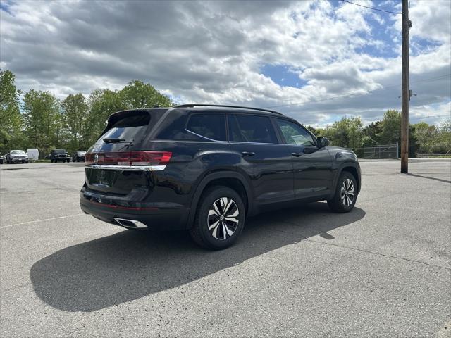 Photo of 2025 Deep Black Pearl Volkswagen Atlas