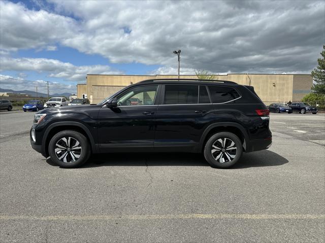 Photo of 2025 Deep Black Pearl Volkswagen Atlas