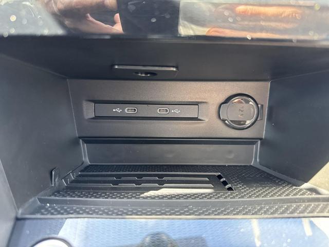 Photo of 2025 Pure White Volkswagen Taos