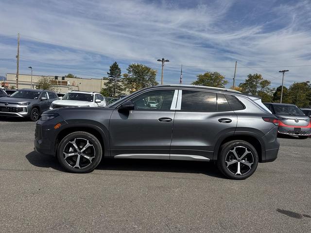 Photo of 2025 Platinum Gray Metallic Volkswagen Tiguan
