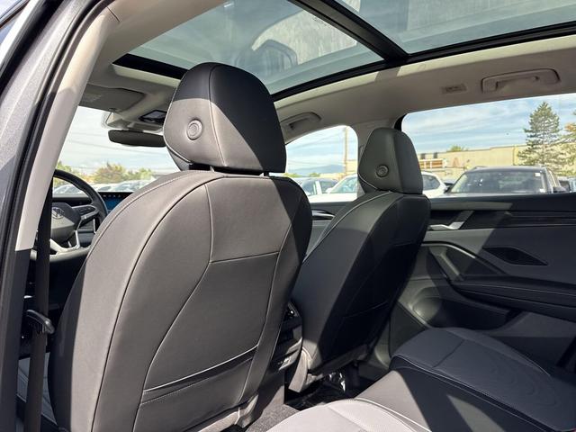 Photo of 2025 Platinum Gray Metallic Volkswagen Tiguan