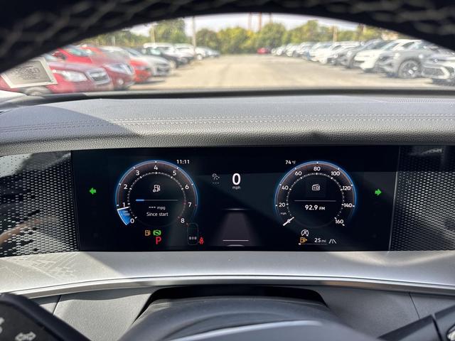 Photo of 2025 Platinum Gray Metallic Volkswagen Tiguan