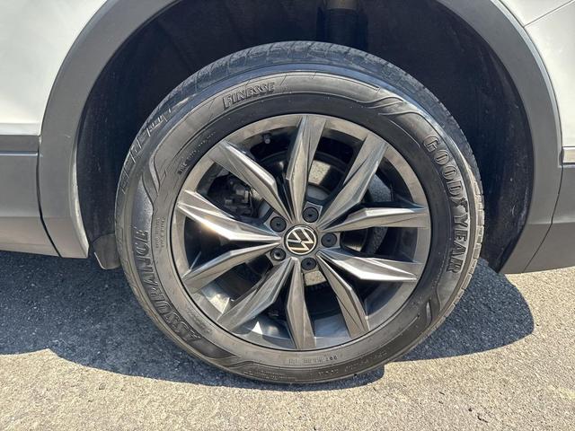 Photo of 2023 Pure White Volkswagen Tiguan