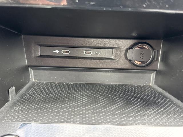 Photo of 2025 Silver Metallic Volkswagen Taos