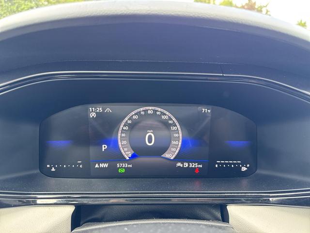 Photo of 2025 Silver Metallic Volkswagen Taos