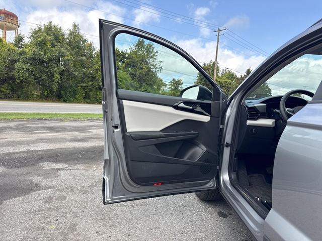 Photo of 2025 Silver Metallic Volkswagen Taos