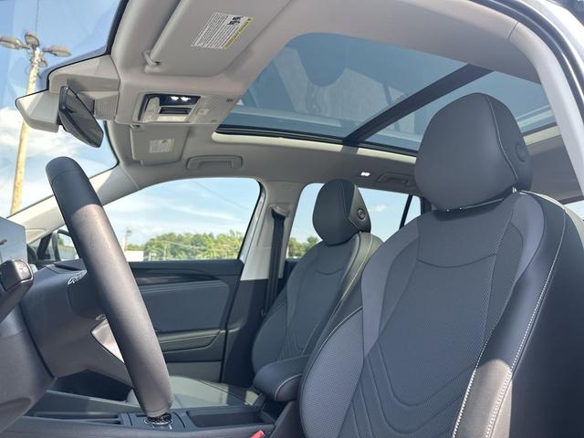Photo of 2025 Pyrite Silver Metallic Volkswagen Tiguan