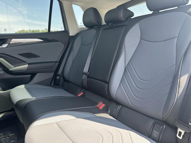 Photo of 2025 Pyrite Silver Metallic Volkswagen Tiguan