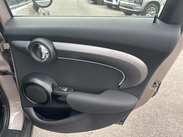 Photo of 2024 Silver MINI Hardtop