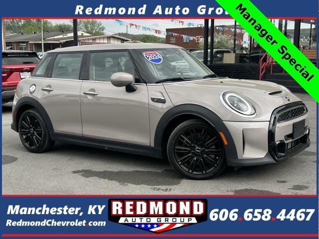 Photo of 2024 Silver MINI Hardtop