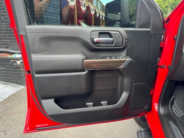 Photo of 2022 Red Chevrolet Silverado 2500