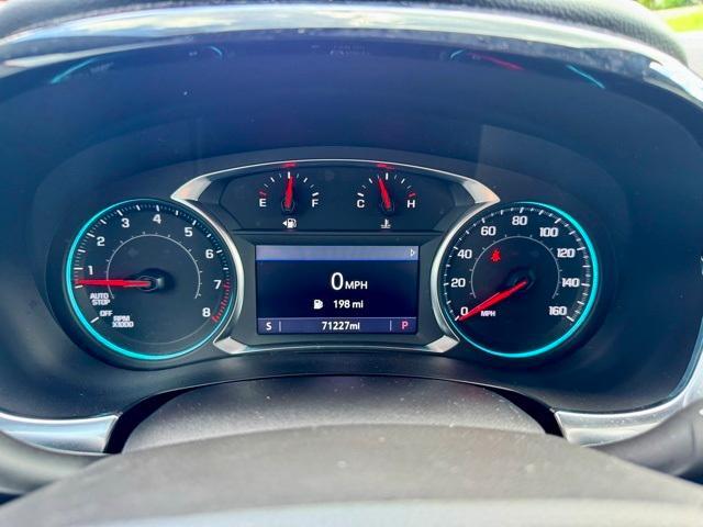 Photo of 2023 Mosaic Black Metallic Chevrolet Traverse