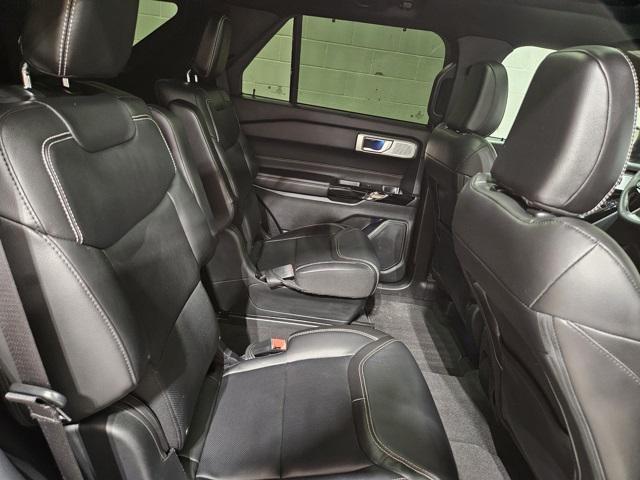 Photo of 2023 Carbonized Gray Metallic Ford Explorer