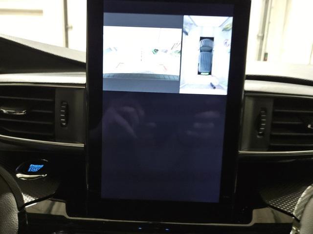 Photo of 2023 Carbonized Gray Metallic Ford Explorer