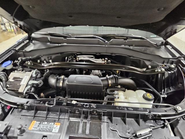 Photo of 2023 Carbonized Gray Metallic Ford Explorer
