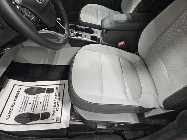 Photo of 2024 Carbonized Gray Metallic Ford Escape