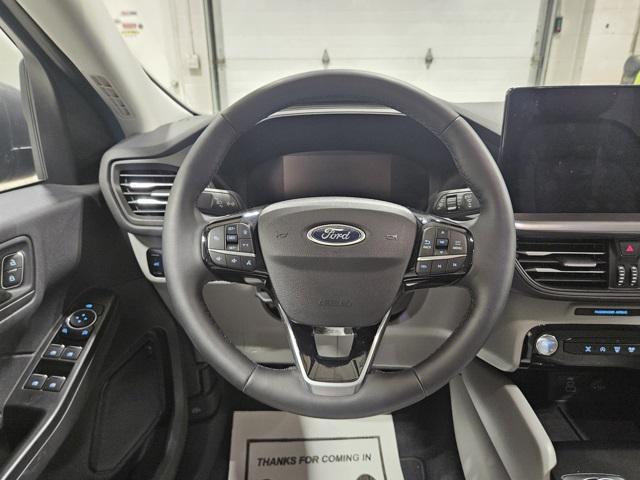 Photo of 2024 Carbonized Gray Metallic Ford Escape