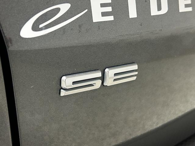 Photo of 2020 Magnetic Metallic Ford Escape