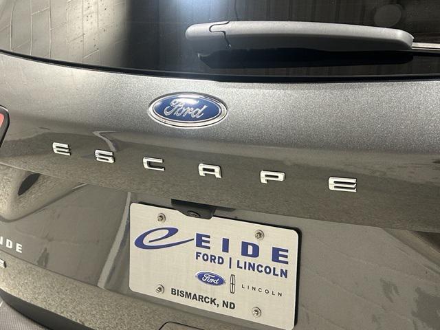Photo of 2020 Magnetic Metallic Ford Escape