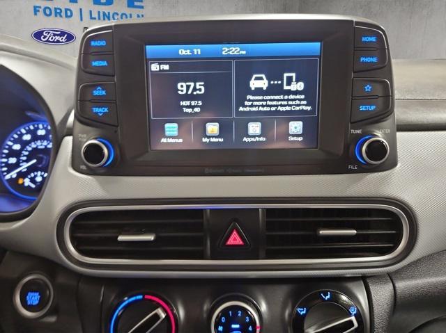 Photo of 2020 Chalk White Hyundai KONA