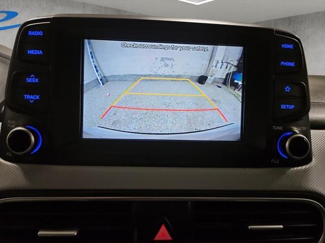 Photo of 2020 Chalk White Hyundai KONA
