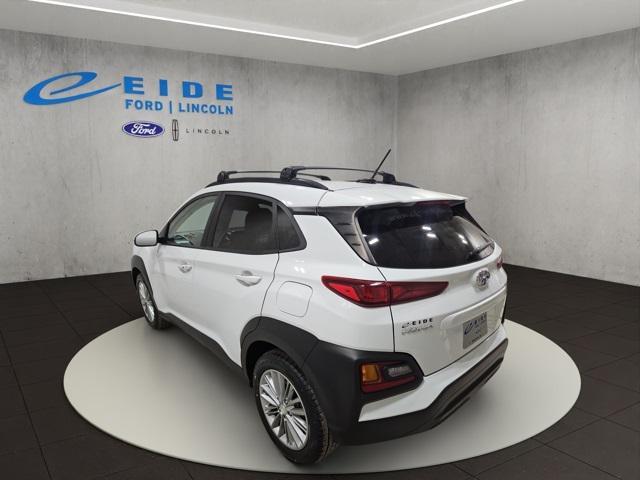 Photo of 2020 Chalk White Hyundai KONA