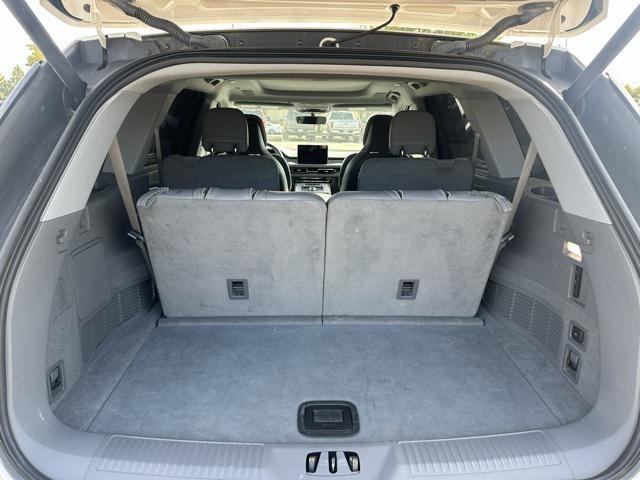 Photo of 2020 Pristine White Metallic Tri-Coat Lincoln Aviator
