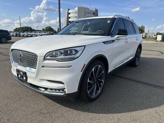 Photo of 2020 Pristine White Metallic Tri-Coat Lincoln Aviator