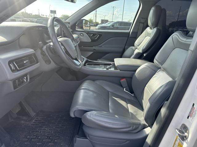Photo of 2020 Pristine White Metallic Tri-Coat Lincoln Aviator